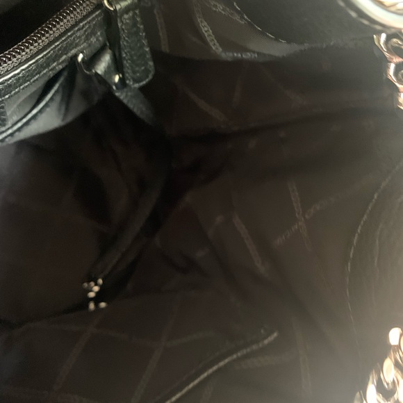 Michael Kors $329 Alaina small pebbled leather bucket bag - Picture 15 of 16